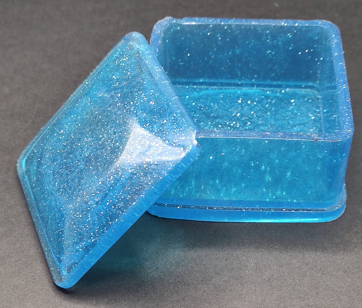 Square box with lid
