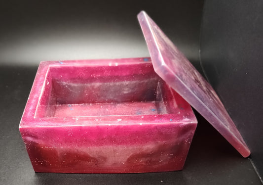 Medium rectangular box